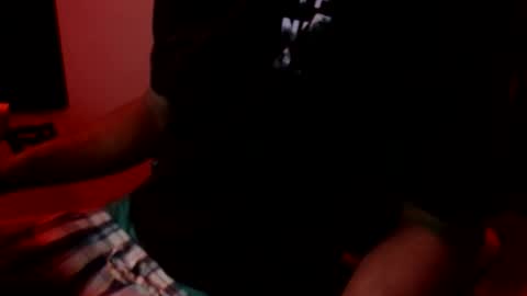 Snapshot of officialmoneyxxx chatting on 02-18-26, 01:07 Money online show from 02-18-26, 01:07