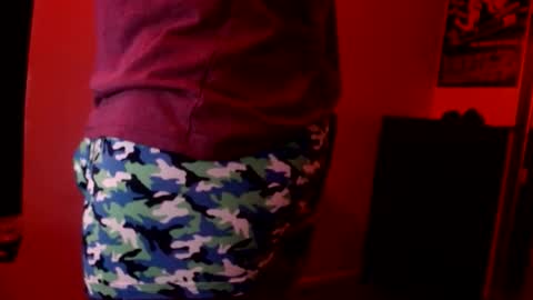 Snapshot of officialmoneyxxx chatting on 03-02-26, 03:08 Money online show from 03-02-26, 03:08