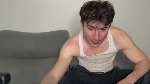 Snapshot of officialtommycash chatting on 05-11-26, 11:24 Tommy Cash online show from 05-11-26, 11:24