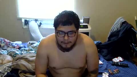 oscar flores online show from 10-26-25, 01:17