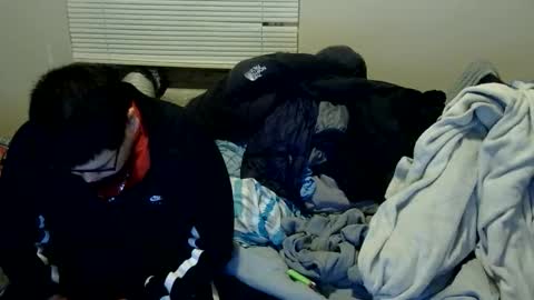 oscar flores online show from 12-01-25, 11:37