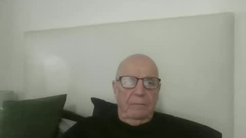 oggi95 online show from 11-17-25, 01:17