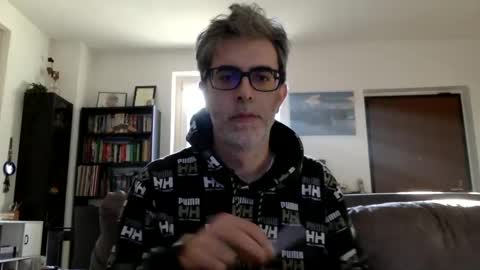 Snapshot of oggs48 chatting on 12-02-24, 12:18 oggs48 online show from 12-02-24, 12:18