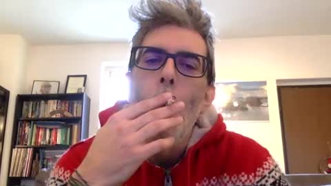 Snapshot of oggs48 chatting on 02-02-25, 12:24 oggs48 online show from 02-02-25, 12:24