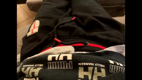 Snapshot of oggs48 chatting on 10-31-25, 09:49 oggs48 online show from 10-31-25, 09:49