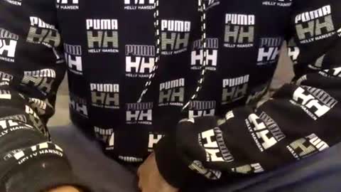 Snapshot of oggs48 chatting on 11-08-25, 12:05 oggs48 online show from 11-08-25, 12:05