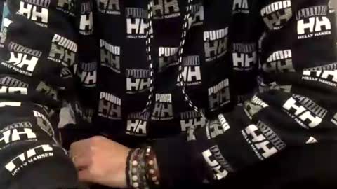 Snapshot of oggs48 chatting on 11-12-25, 11:54 oggs48 online show from 11-12-25, 11:54