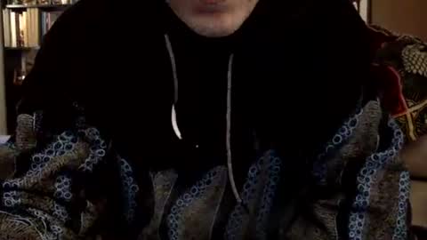 Snapshot of oggs48 chatting on 12-20-25, 01:29 oggs48 online show from 12-20-25, 01:29