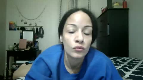 Snapshot of oglitcouple chatting on 12-28-24, 10:13 Lit en Cama online show from 12-28-24, 10:13