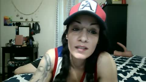Snapshot of oglitcouple chatting on 01-02-25, 09:39 Lit en Cama online show from 01-02-25, 09:39