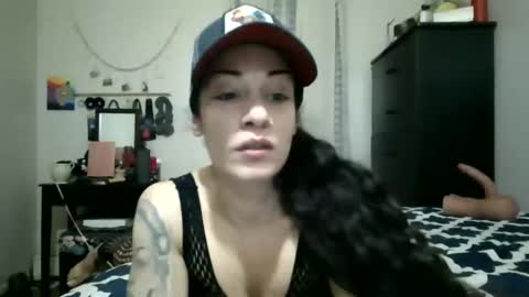 Snapshot of oglitcouple chatting on 01-11-25, 05:10 Lit en Cama online show from 01-11-25, 05:10