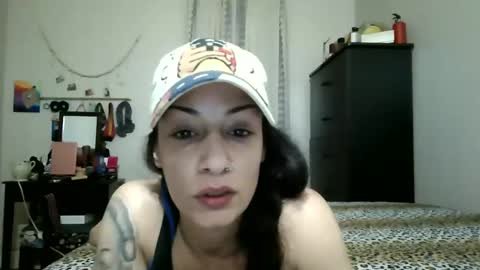 Snapshot of oglitcouple chatting on 01-19-25, 07:36 Lit en Cama online show from 01-19-25, 07:36
