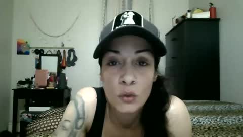 Snapshot of oglitcouple chatting on 01-31-25, 04:03 Lit en Cama online show from 01-31-25, 04:03