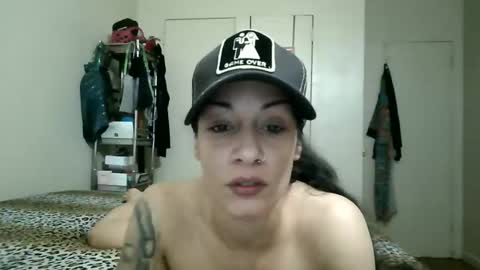 Snapshot of oglitcouple chatting on 02-09-25, 05:43 Lit en Cama online show from 02-09-25, 05:43