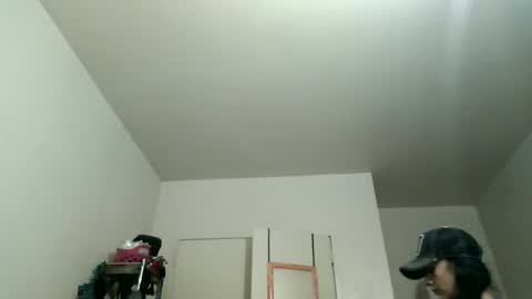 Snapshot of oglitcouple chatting on 03-12-25, 09:13 Lit en Cama online show from 03-12-25, 09:13