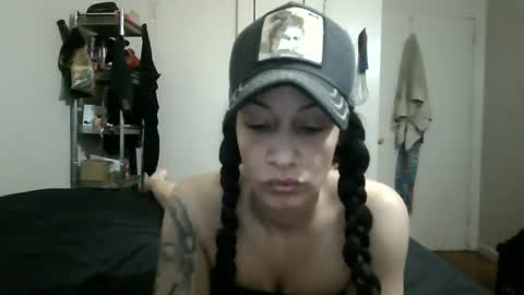 Snapshot of oglitcouple chatting on 09-11-25, 08:53 Lit en Cama online show from 09-11-25, 08:53