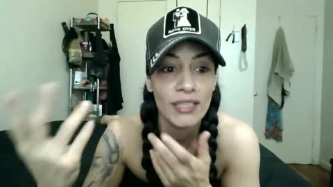 Snapshot of oglitcouple chatting on 09-30-25, 06:46 Lit en Cama online show from 09-30-25, 06:46