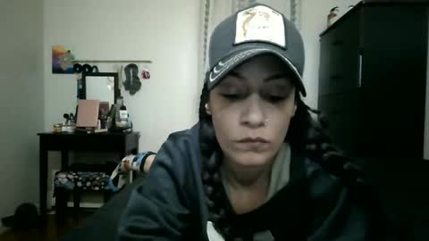 Snapshot of oglitcouple chatting on 10-16-25, 02:01 Lit en Cama online show from 10-16-25, 02:01