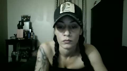 Snapshot of oglitcouple chatting on 12-05-25, 01:47 Lit en Cama online show from 12-05-25, 01:47