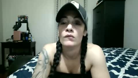 Snapshot of oglitcouple chatting on 12-18-25, 05:13 Lit en Cama online show from 12-18-25, 05:13