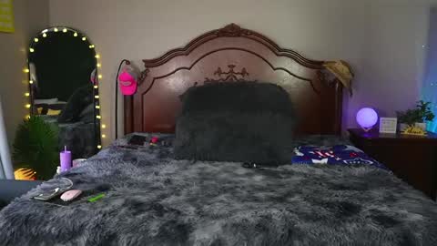 Gray online show from 05-24-26, 12:21