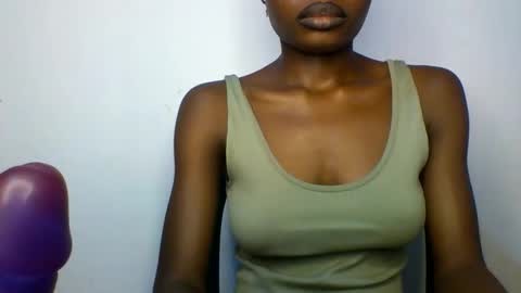 Snapshot of oh_sexyphilo chatting on 01-11-26, 10:37 philo bby online show from 01-11-26, 10:37