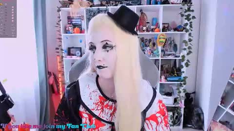 Clementine  Clem  online show from 10-31-25, 08:59