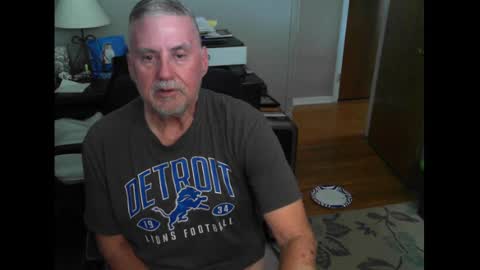 Snapshot of ohfukitsbob chatting on 09-19-25, 03:24 ohfukitsbob online show from 09-19-25, 03:24