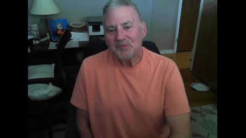 Snapshot of ohfukitsbob chatting on 09-29-25, 02:33 ohfukitsbob online show from 09-29-25, 02:33