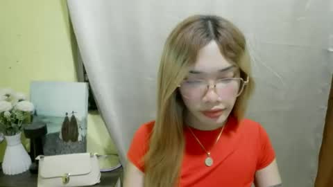 ohmyalessandraxcx online show from 12-17-25, 05:41