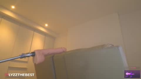 Snapshot of ohmysweetkitty chatting on 07-05-26, 10:50 Lyz online show from 07-05-26, 10:50