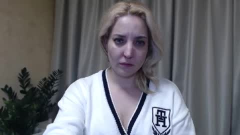 Mari online show from 02-13-25, 06:16