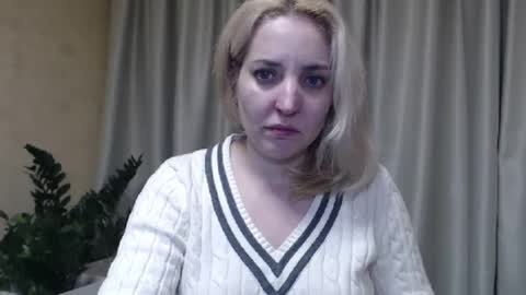 Mari online show from 02-18-25, 04:05