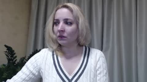 Mari online show from 03-02-25, 01:38