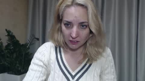 Mari online show from 10-12-25, 08:52