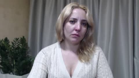 Mari online show from 04-09-26, 03:50