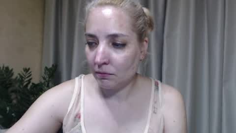 Mari online show from 06-24-26, 04:06