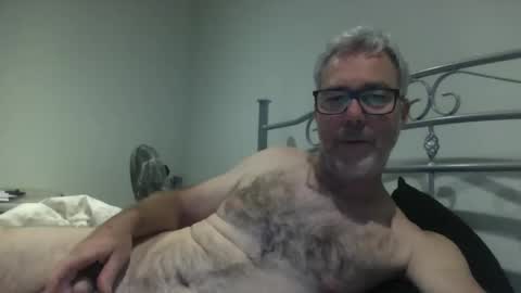 Snapshot of oiledcouple1 chatting on 10-10-25, 09:30 oiledcouple1 online show from 10-10-25, 09:30