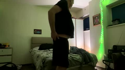 Snapshot of oiljames167 chatting on 01-16-26, 01:20 oiljames167 online show from 01-16-26, 01:20