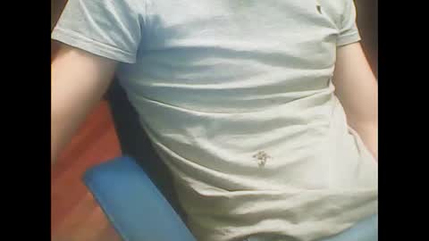 ojosverdess30 online show from 12-15-25, 09:19