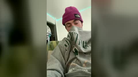 Snapshot of ojutaitheomnimous chatting on 03-20-26, 10:47 W online show from 03-20-26, 10:47