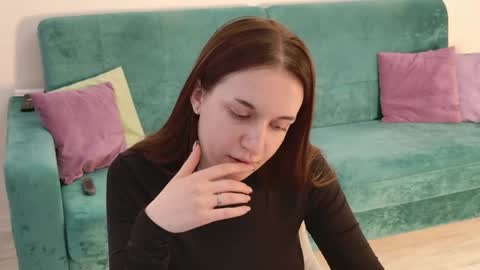 Snapshot of ola_queen chatting on 05-11-26, 02:45 Ola queen online show from 05-11-26, 02:45
