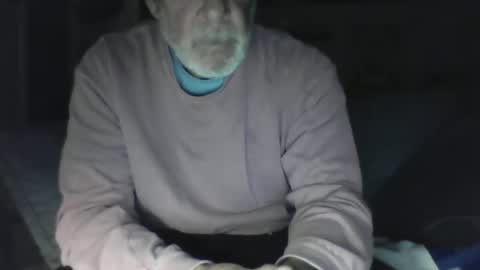 old_bald63 online show from 04-18-26, 08:29