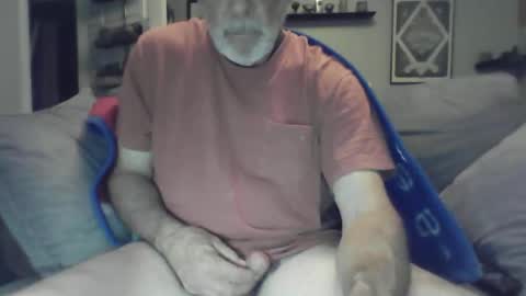 Snapshot of old_bald63 chatting on 05-10-26, 12:16 old_bald63 online show from 05-10-26, 12:16