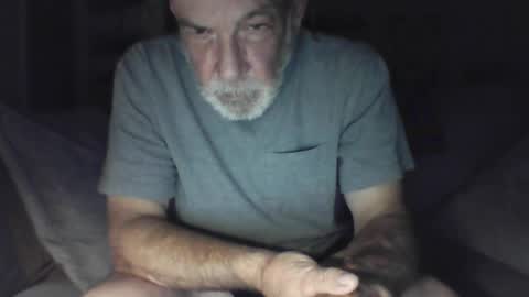 Snapshot of old_bald63 chatting on 07-12-26, 07:10 old_bald63 online show from 07-12-26, 07:10