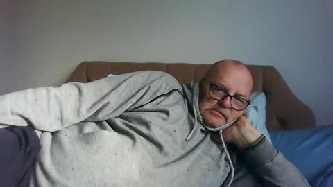 old_fkr online show from 01-29-25, 02:00