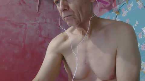 Snapshot of oldbuthorny62 chatting on 04-06-26, 07:31 oldbuthorny62 online show from 04-06-26, 07:31