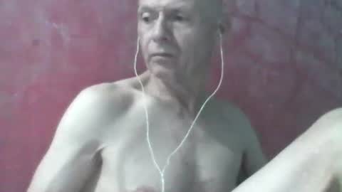 Snapshot of oldbuthorny62 chatting on 04-07-26, 07:31 oldbuthorny62 online show from 04-07-26, 07:31