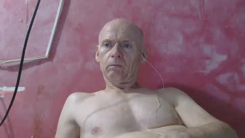 oldbuthorny62 online show from 06-18-26, 04:35