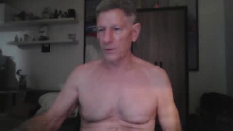 George online show from 09-10-25, 01:11